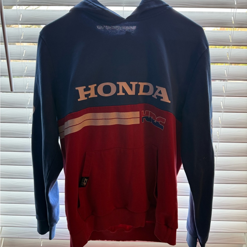 D-COR HRC SWEATSHIRT NAVY/RED M Brand Number: 85-203-4 HONDA
